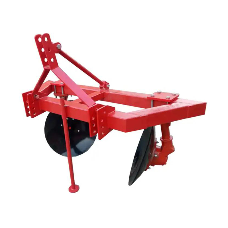 Ridger monté sur le tracteur